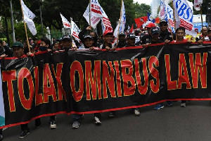 Ssst, Ini Bocoran RUU Omnibus Law Cipta Lapangan Kerja